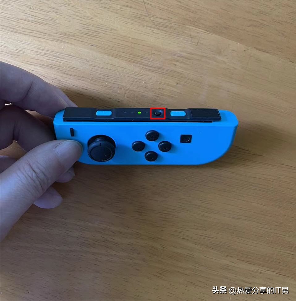 任天堂switchjoycon连手机,任天堂switch游戏机如何连接电视