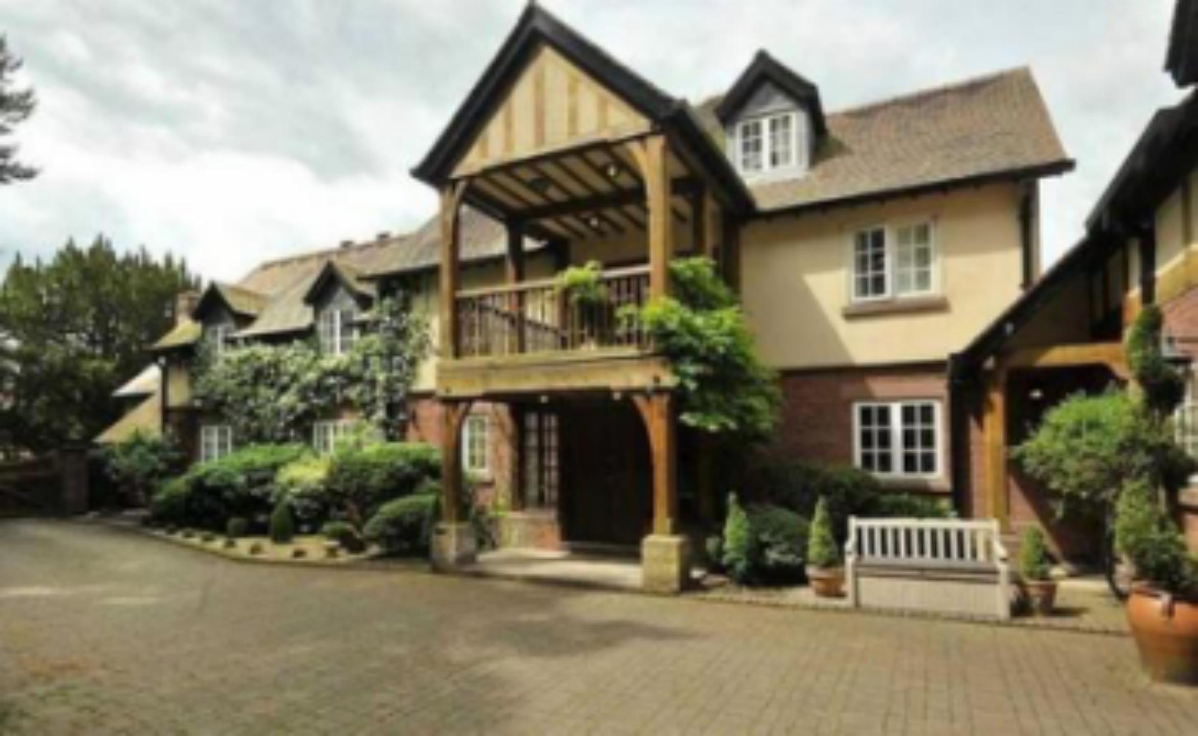 贝克汉姆和c罗谁有钱,贝克汉姆和c罗谁商业价值大