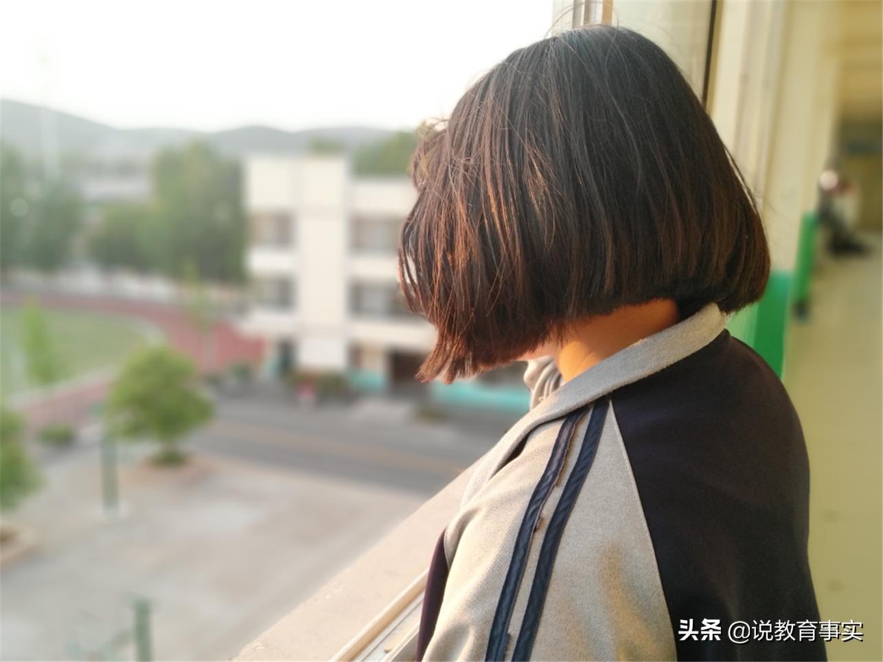 发现孩子有早恋现象怎么正确引导,家长发现孩子早恋的正确引导方法