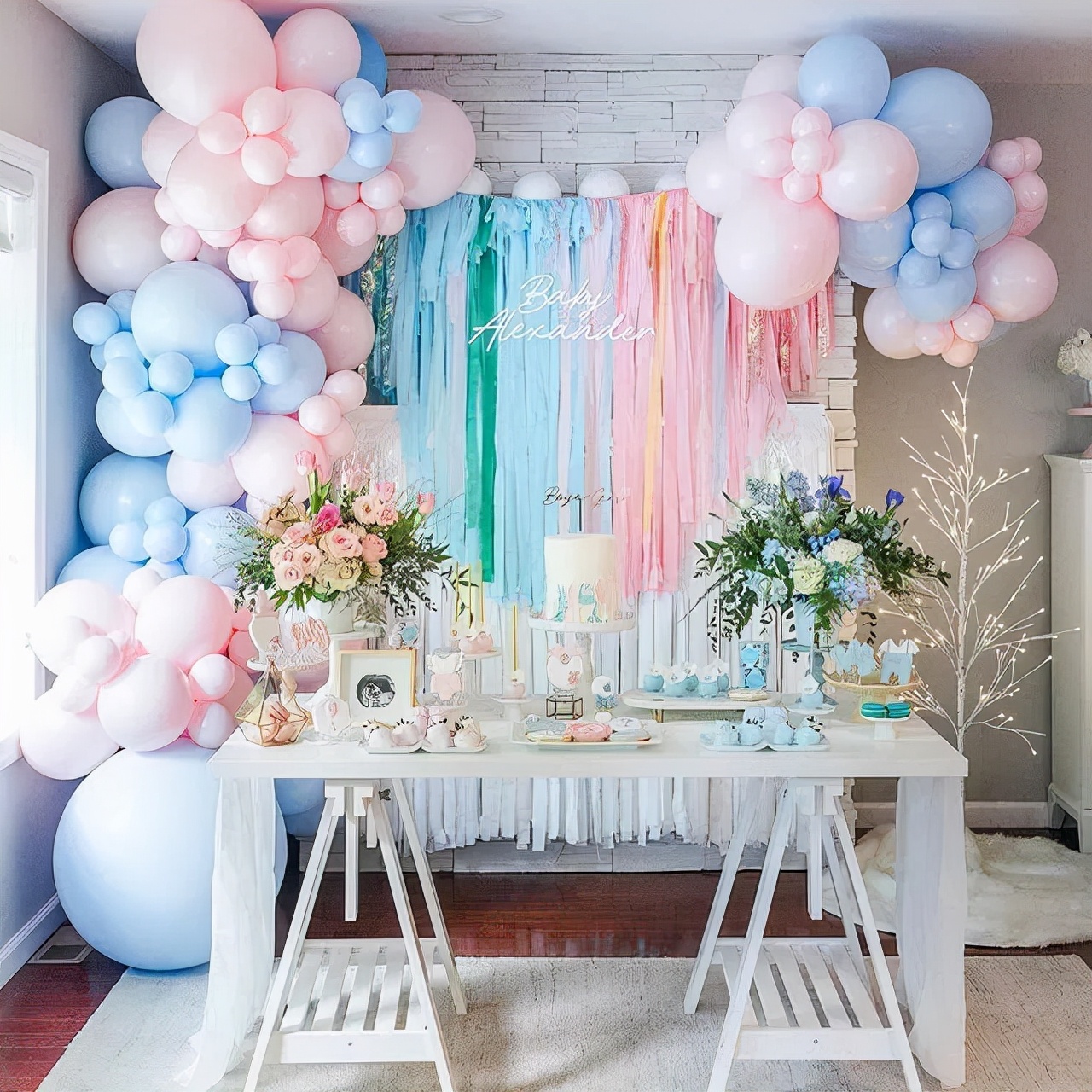 生日蛋糕流行装饰,生日蛋糕装饰多但不幼稚