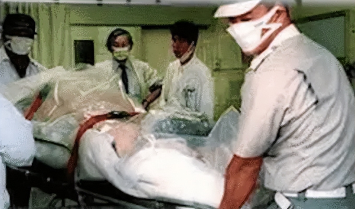 日本工人遭核辐射，被当白鼠强行续命83天，临终前烂成“烤全羊”