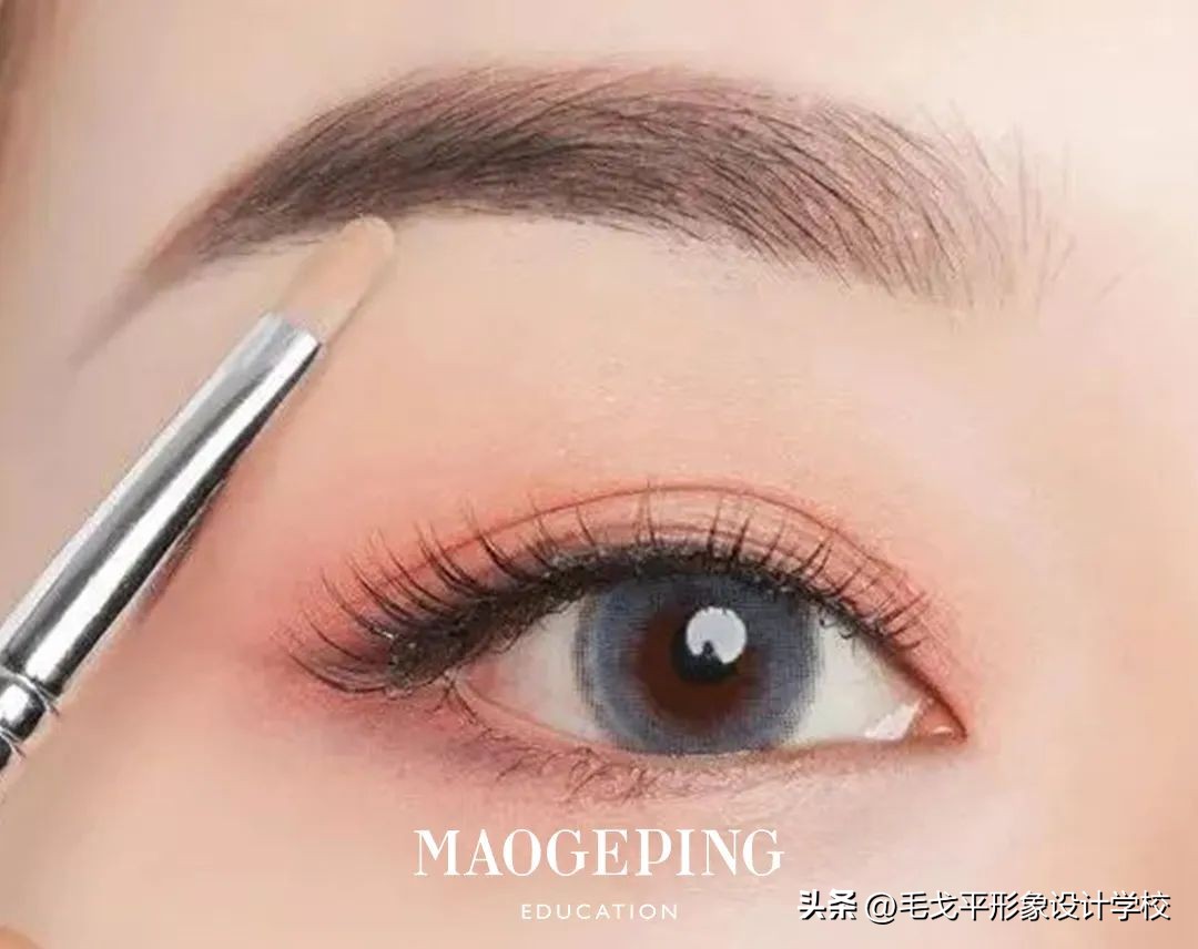 新手小白初学化妆淡妆,新手小白化妆教程单眼皮