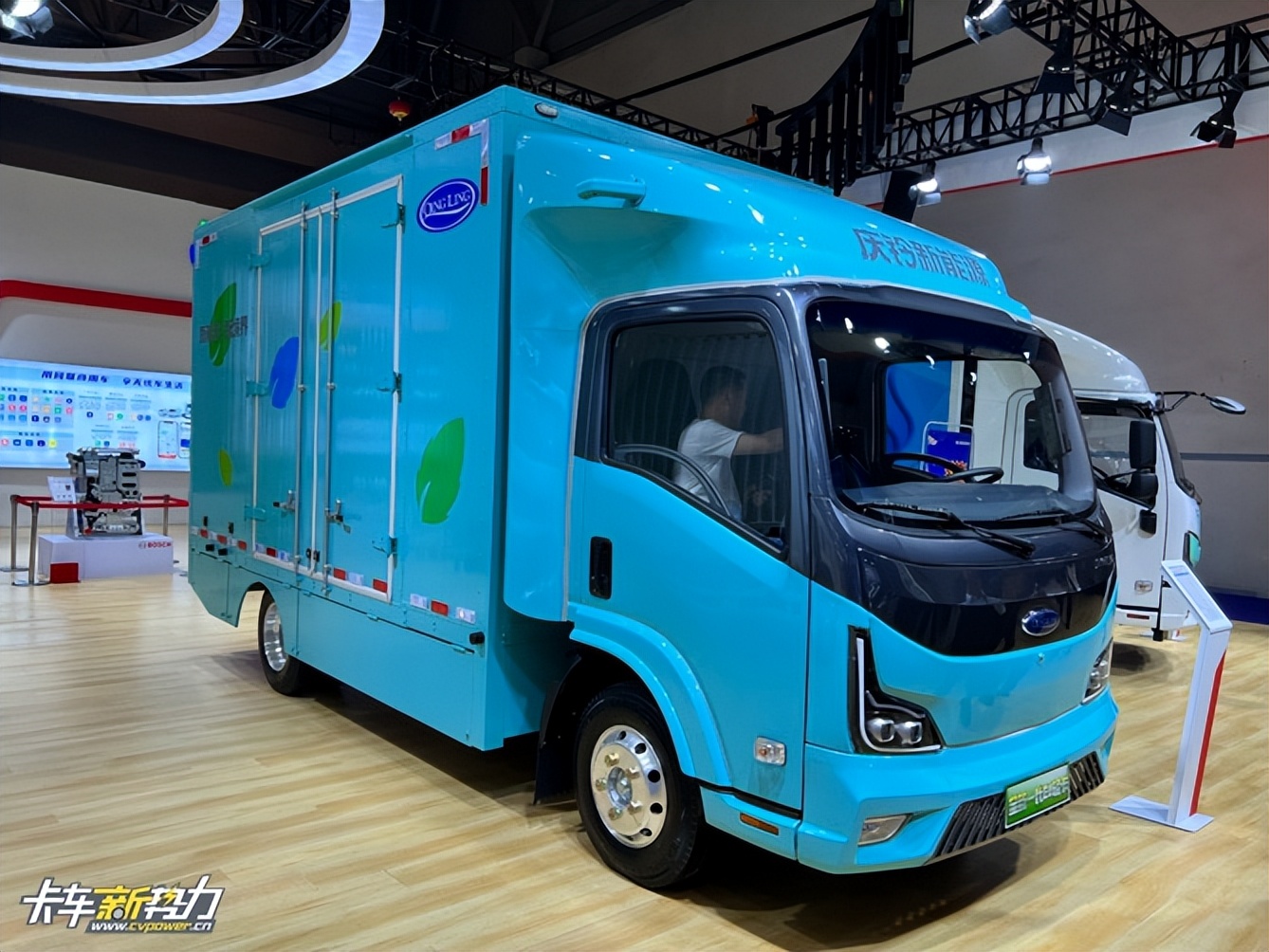 搴嗛搩鍙屾帓鍙岃疆鏂拌溅,鍙岀嚎骞朵妇