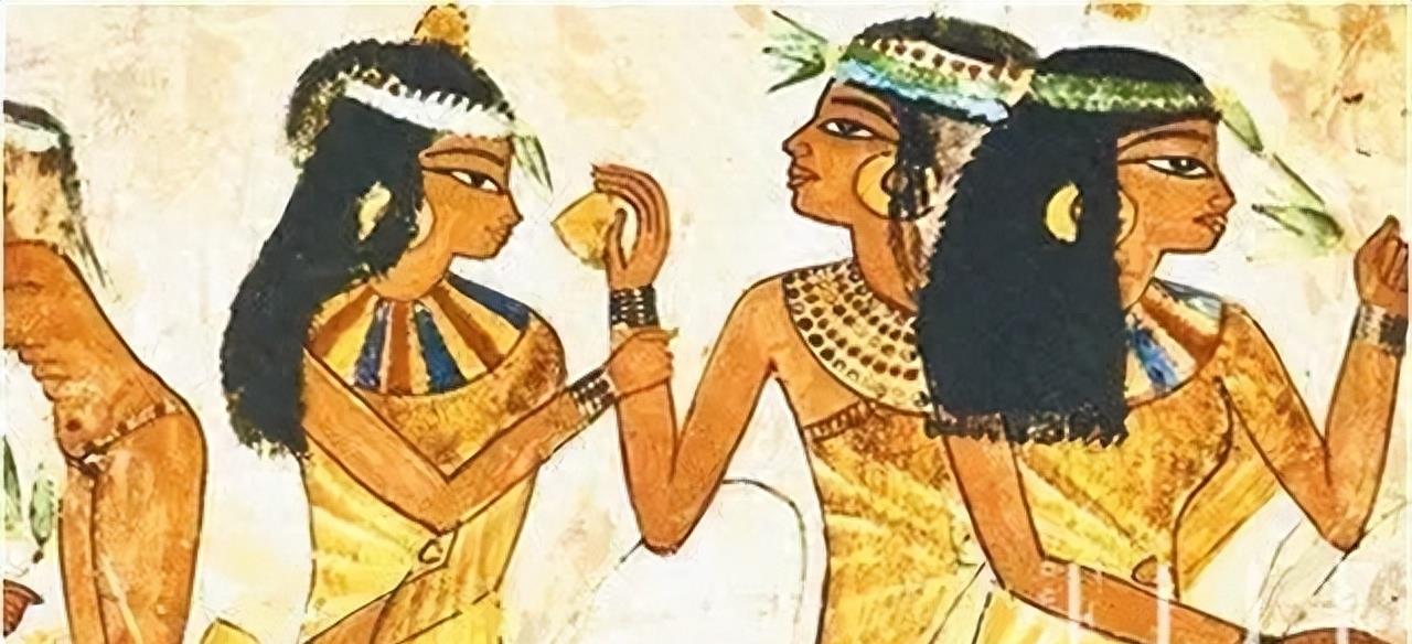 15个活久见的事实：阴道里长了“牙齿”，14世纪的“乳房袋”