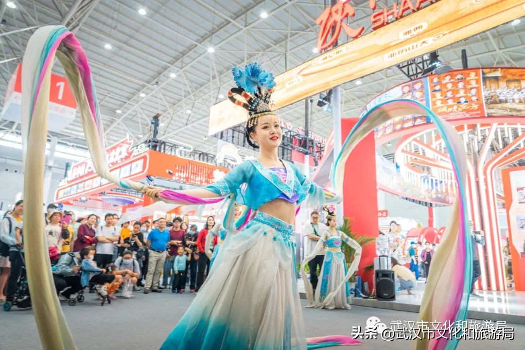 朱一龙武汉同款拍照姿势,武汉朱一龙同款机位