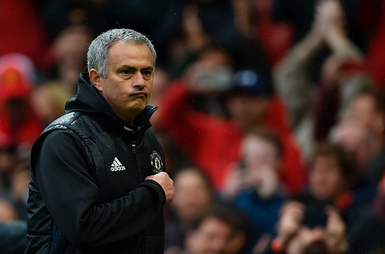 穆里尼奥丢冠后怒喷裁判后续,穆里尼奥炮轰