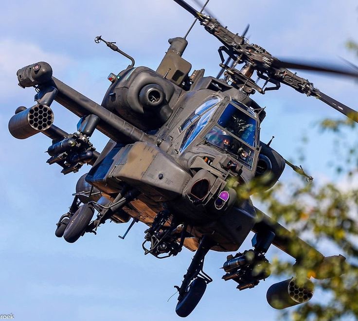 波兰采购阿帕奇，俄乌战争胶着，美国获益匪浅，目标已经瞄准台海