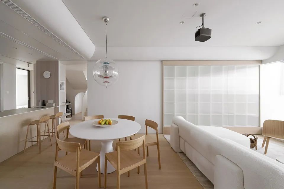 封控48天，*靠我**7㎡储藏室实现物资自由，安全感十足