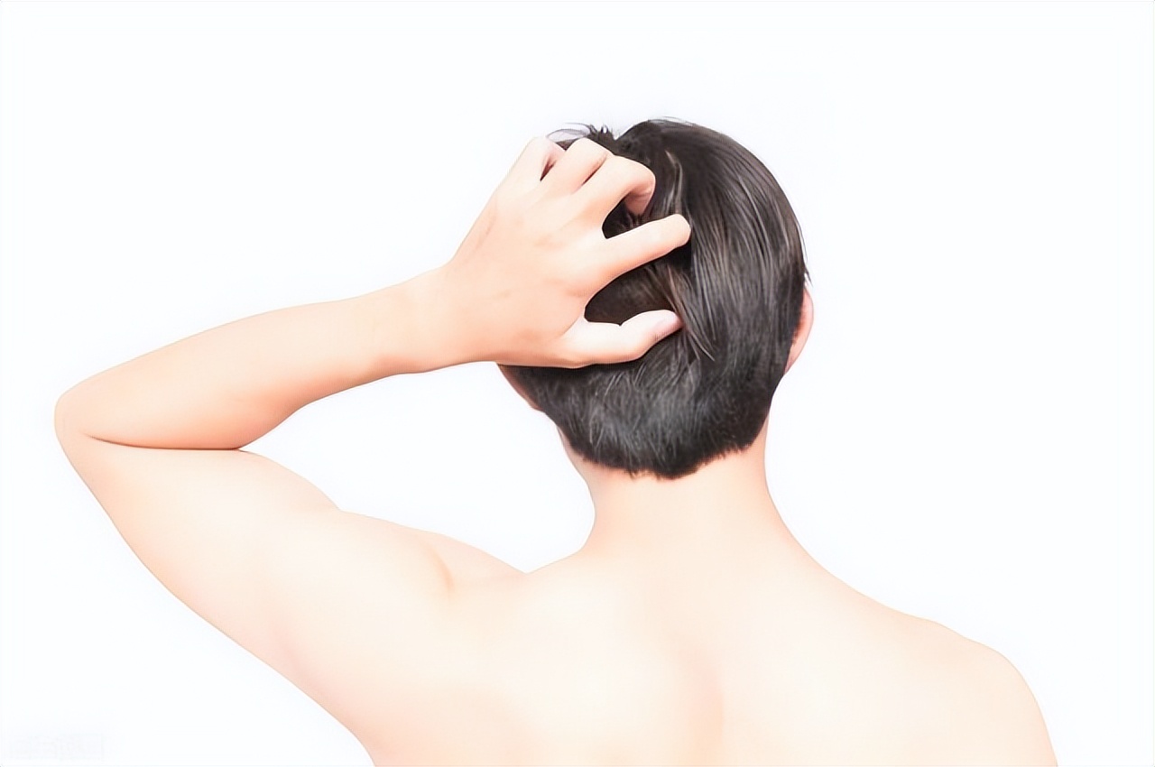 头皮长疙瘩和脓包是什么原因,为什么头皮上经常长脓包和疙瘩