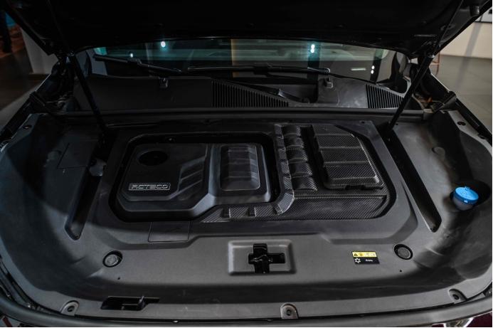 星途揽月2024款和传祺gs8对比,星途揽月国际版对比广汽传祺gs8