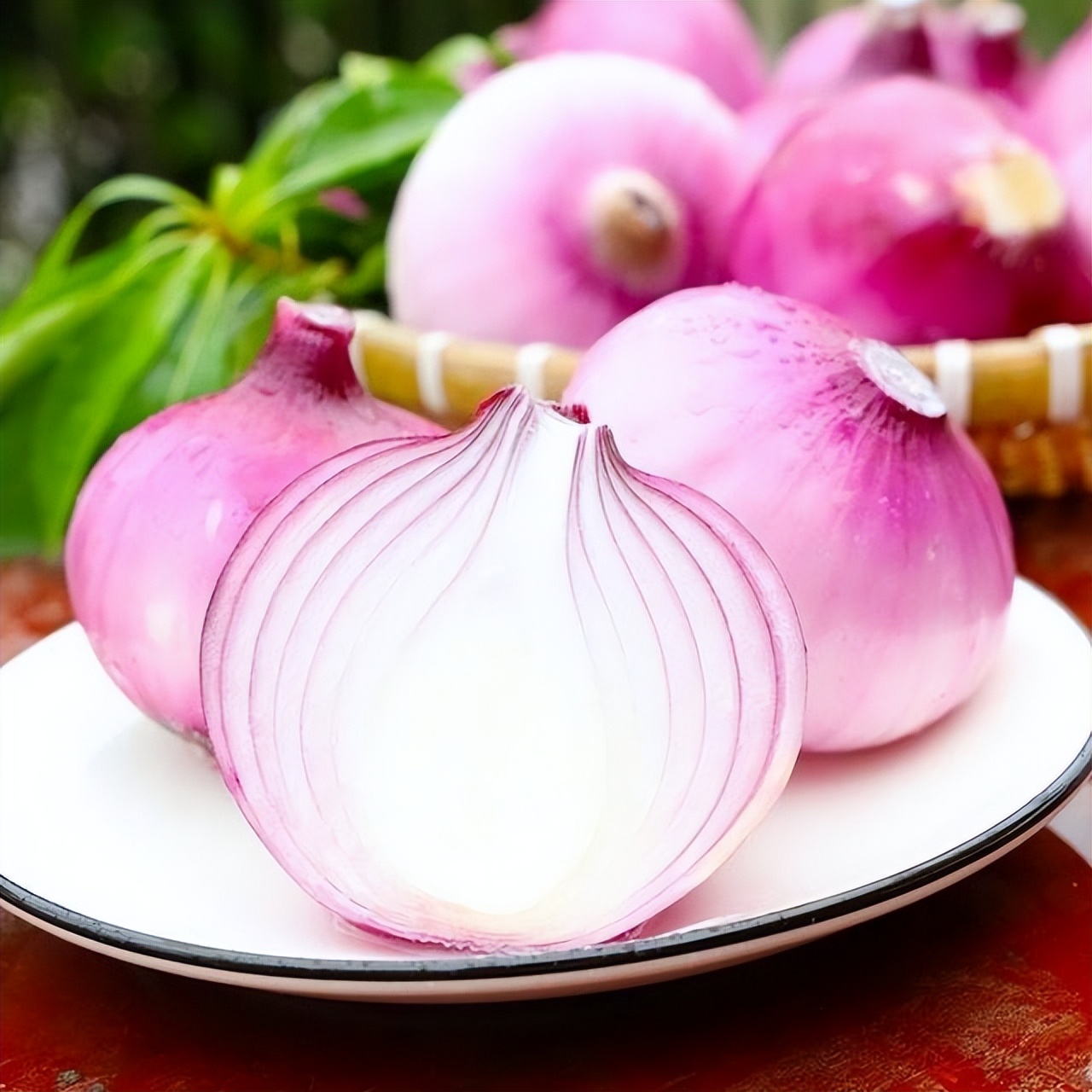 确诊了肠癌能治愈吗,确诊结肠癌需要立即手术吗