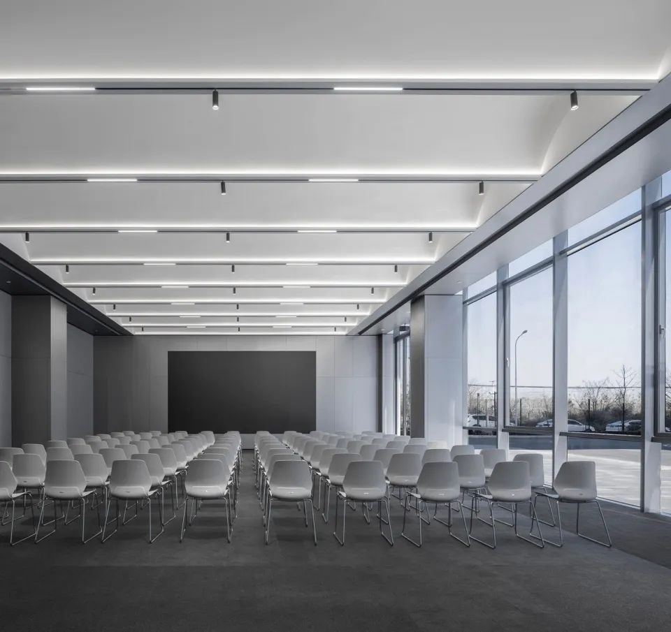 小户型办公室加展厅装修,合肥复式办公室装修