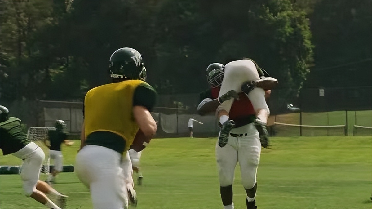 弱点中反映的价值观,非裔美国人面临的文化困境