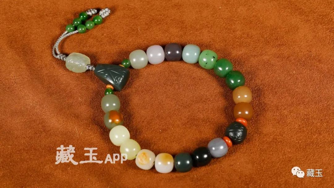 一颗珠子价值4000元,一颗珠子三十元