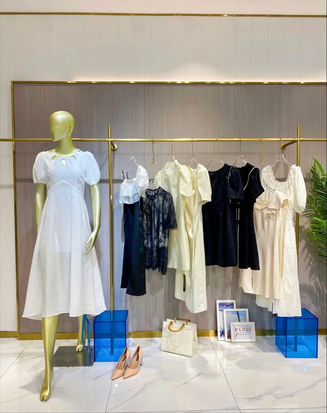 米多国际黑白花裙子,米多国际真丝女装