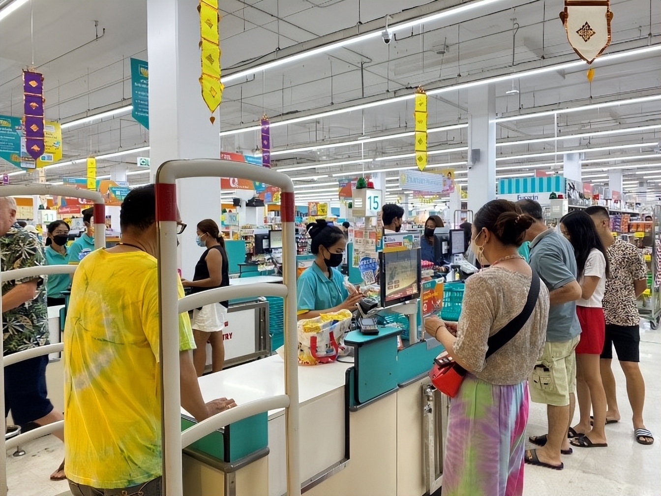 泰国lotus超市必买的,泰国lotus多少家