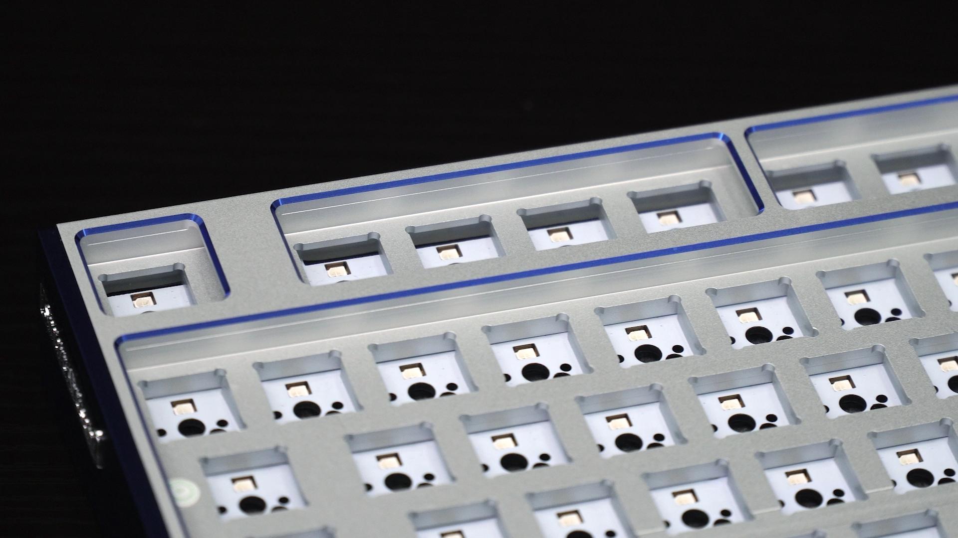 国潮遇上科技，DIY键盘乐趣满满，睿匠青花瓷机械键盘开箱