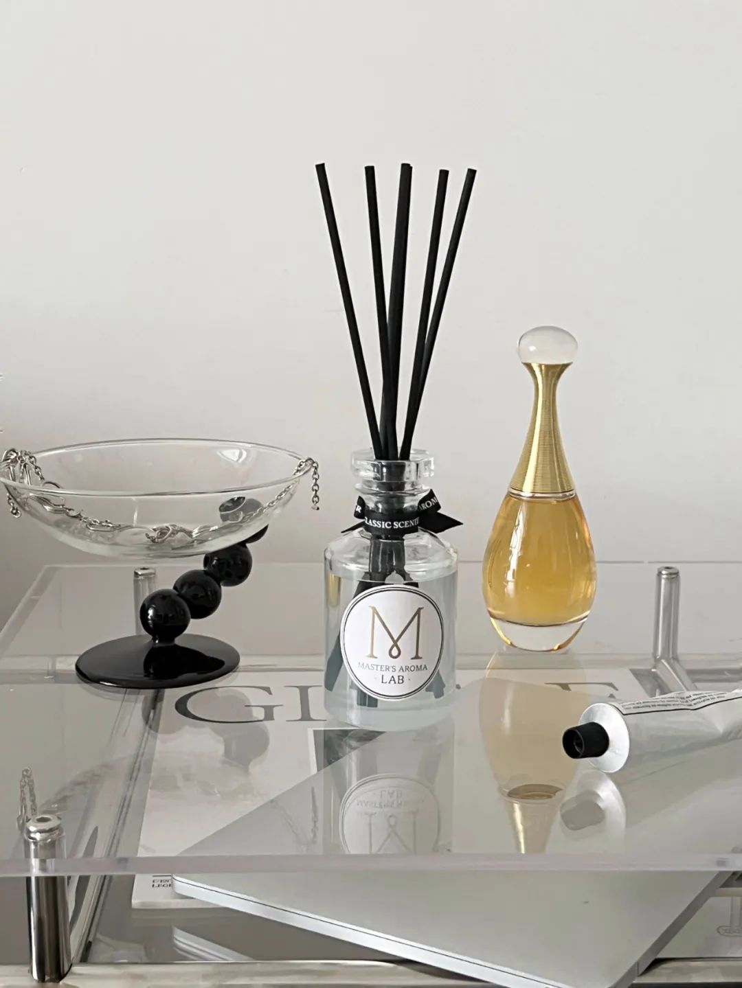 出道失败只因“不是男的”？她的同款“大师香薰”如今却全网疯抢