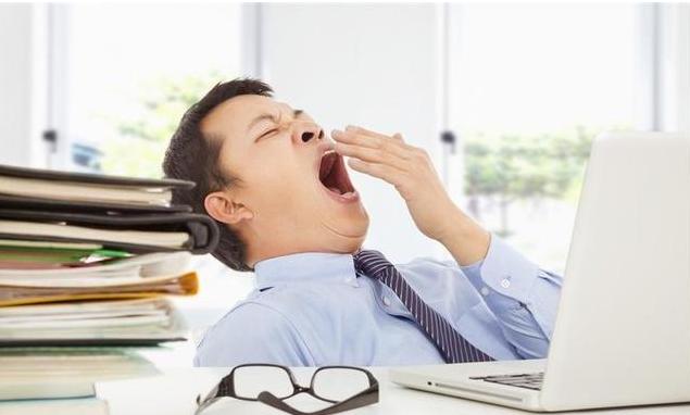 甲状腺异常时身体有什么表现,甲状腺出现异常有哪些症状