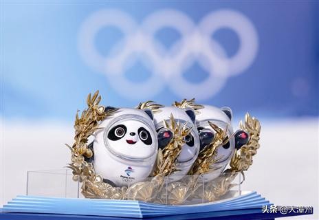 *子骗**蹭冰墩墩热度，女子转账两次后被拉黑