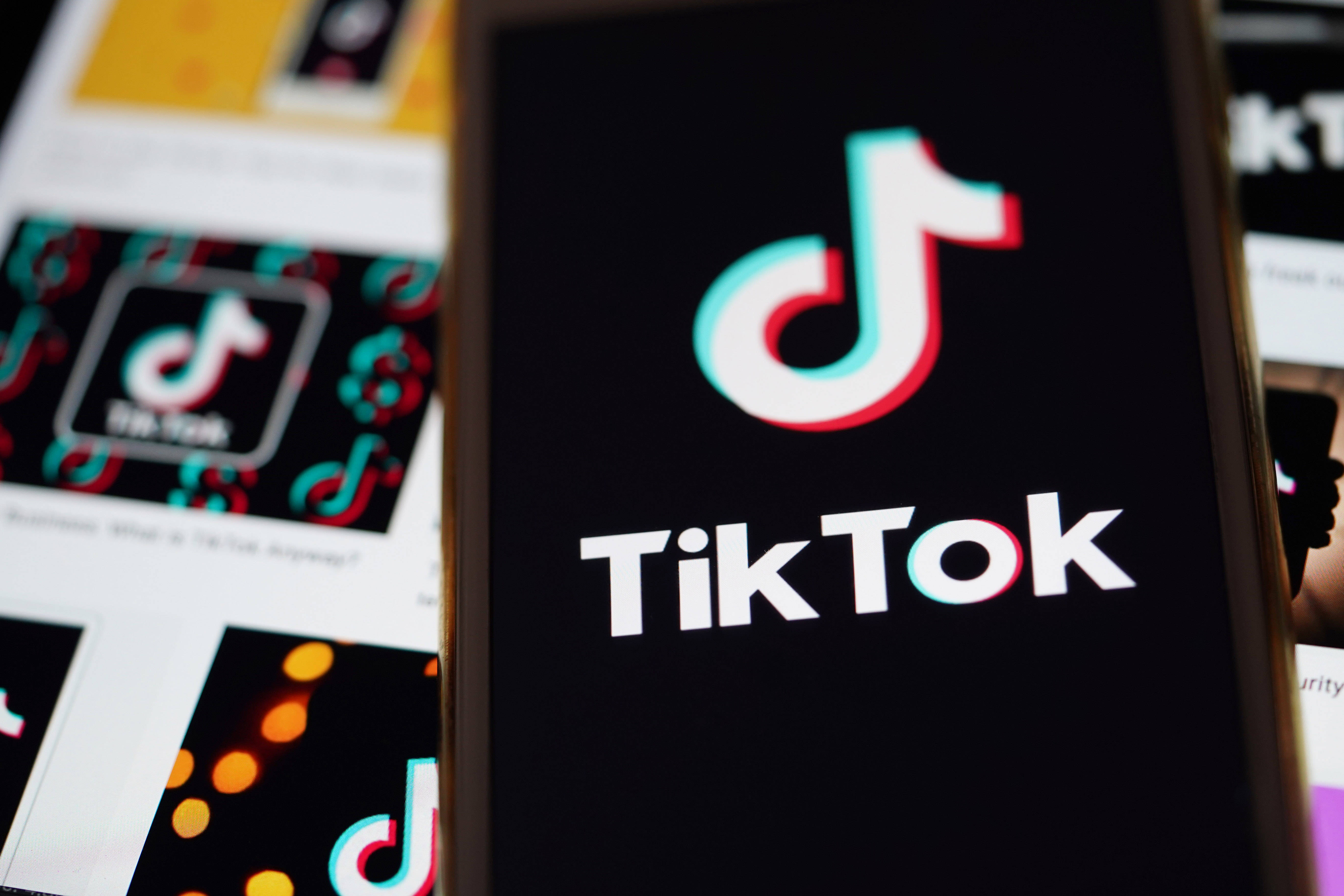 tiktok要怎么才可以加载,tiktok怎么加载字幕