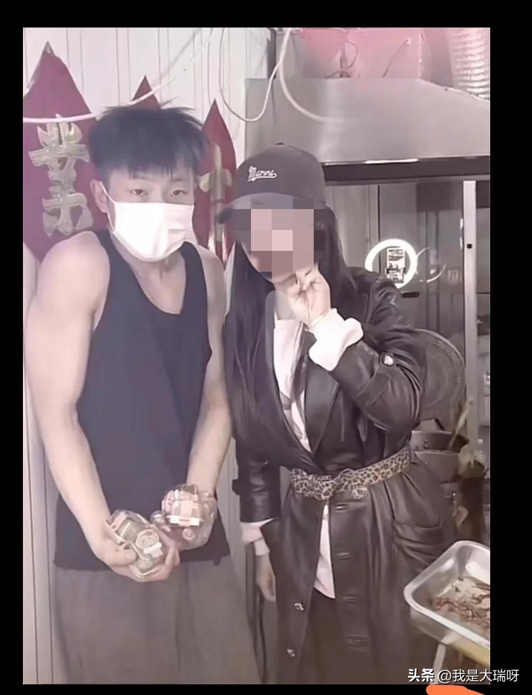 淄博鸭头小哥一天能挣多少钱,淄博鸭头小哥一天卖多少个