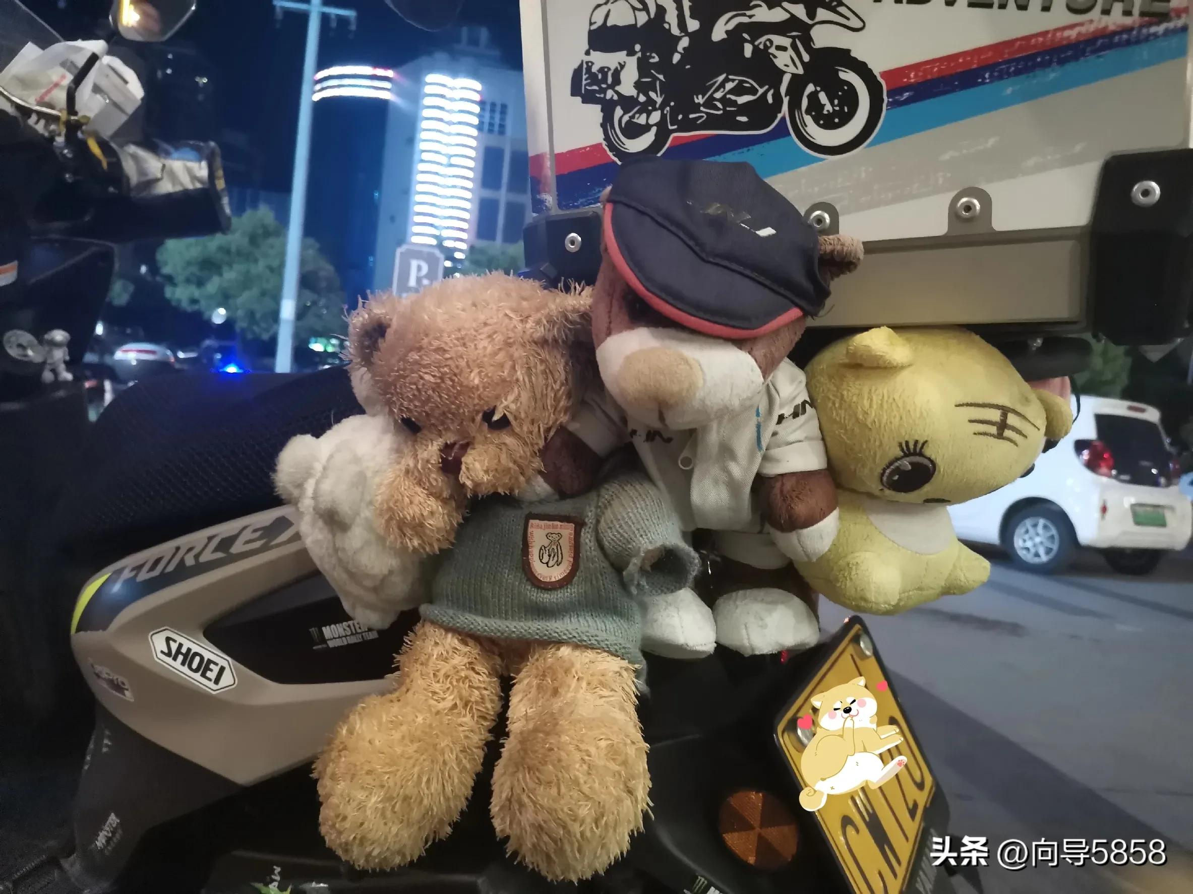 昨晚巧遇一位头脑活络的小哥，在内卷的大环境下，他这样赚钱！