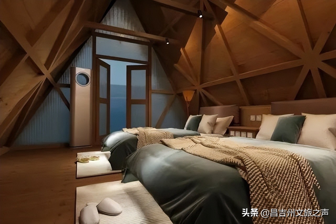 *疆新**首个旅游装备体验中心，打造标准化发展的野趣民宿