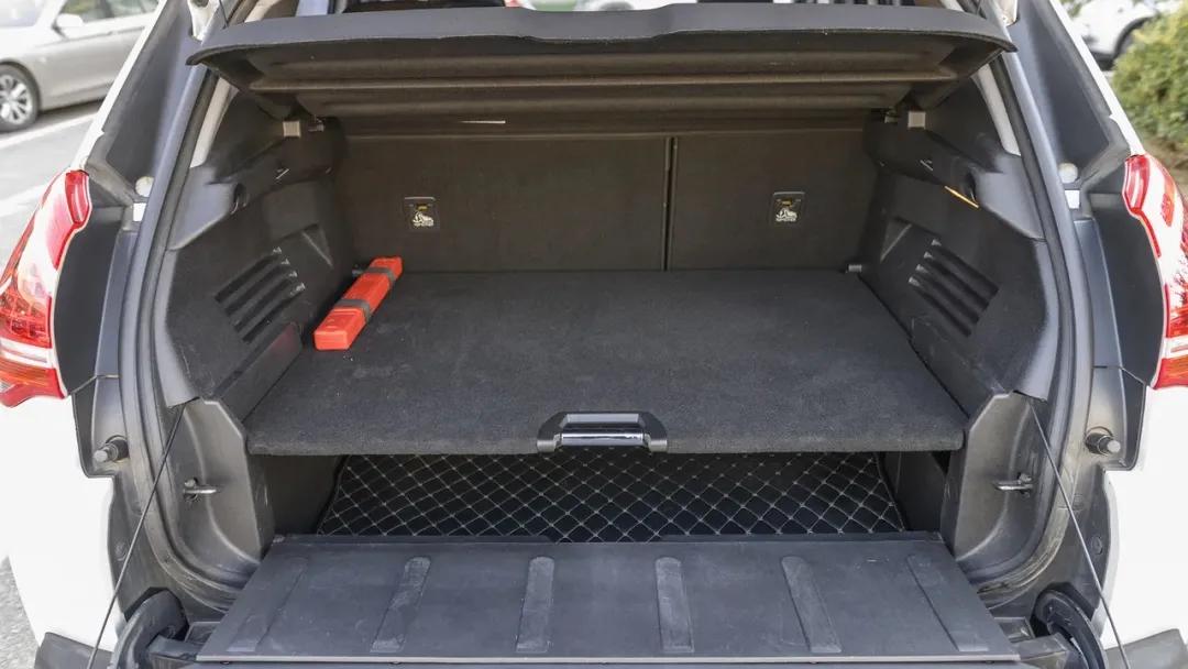 7万多二手suv,26万公里的标致3008多少钱