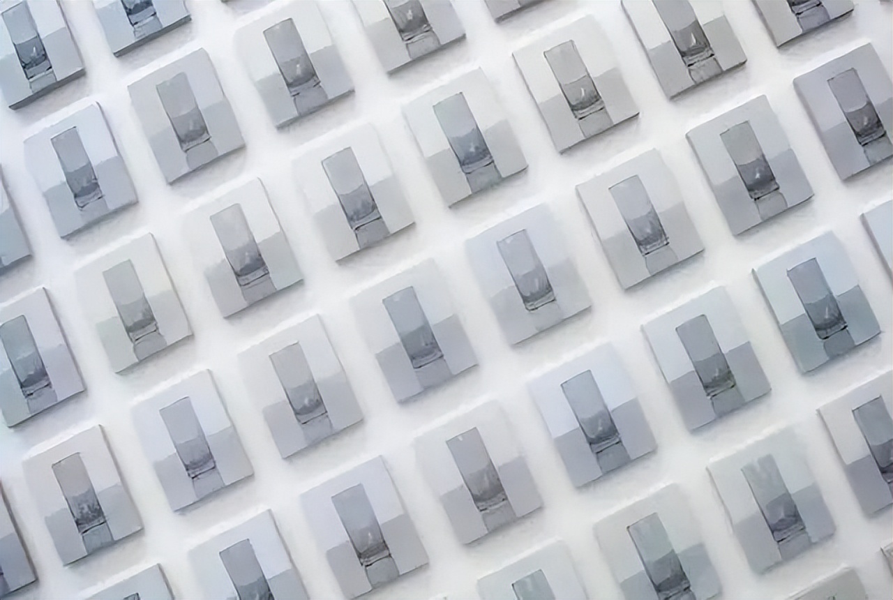 花46年的时间，画了5000幅杯子，专家看完：画作估值5个亿，厉害