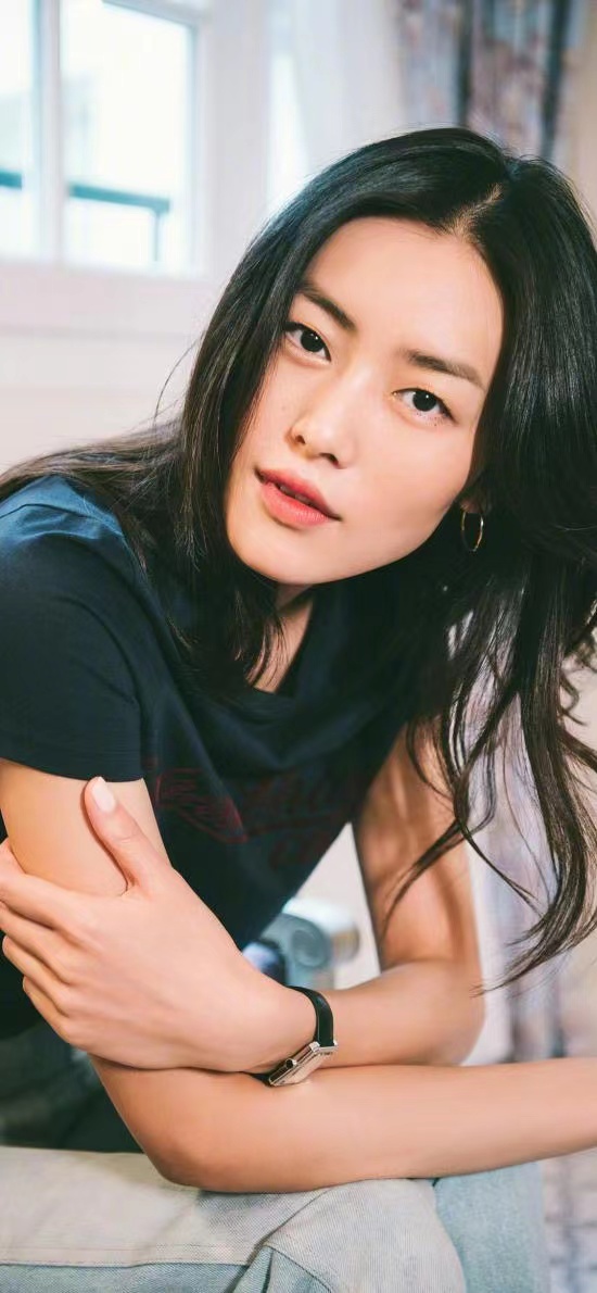 刘雯解约后需要赔偿多少钱,刘雯赔违约金