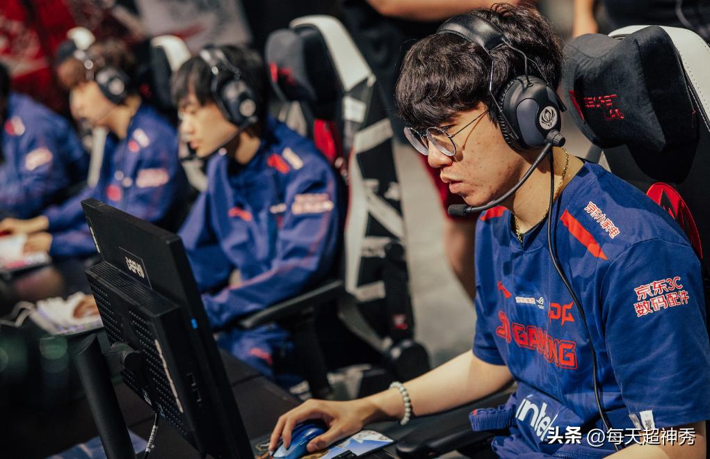 jdg第四局kanavi精忠报国,jdg战胜blgkanavi视角