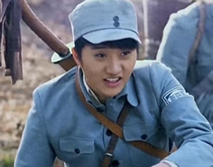 胸罩*点露**，花式泳衣，这些辣眼睛的操作，导演肚子里没一点墨水吗