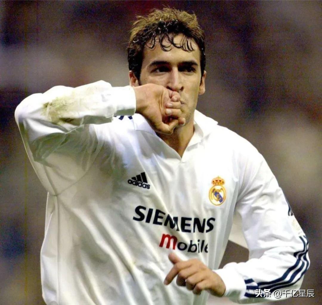 盘点足坛十大不可思议进球,足坛进球庆祝动作推荐