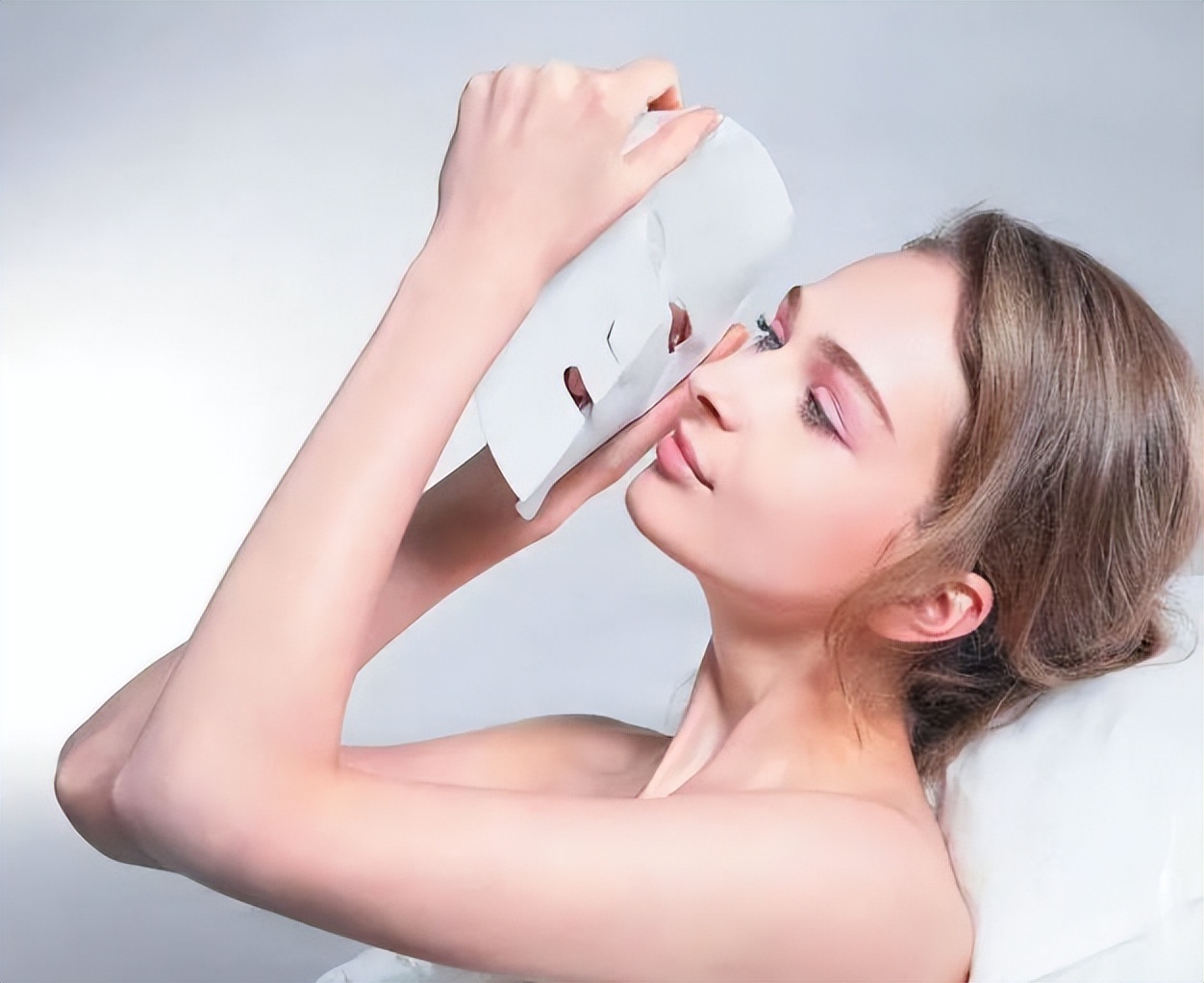 老人斑用红霉素软膏能消斑吗,红霉素软膏可以去除老年斑吗