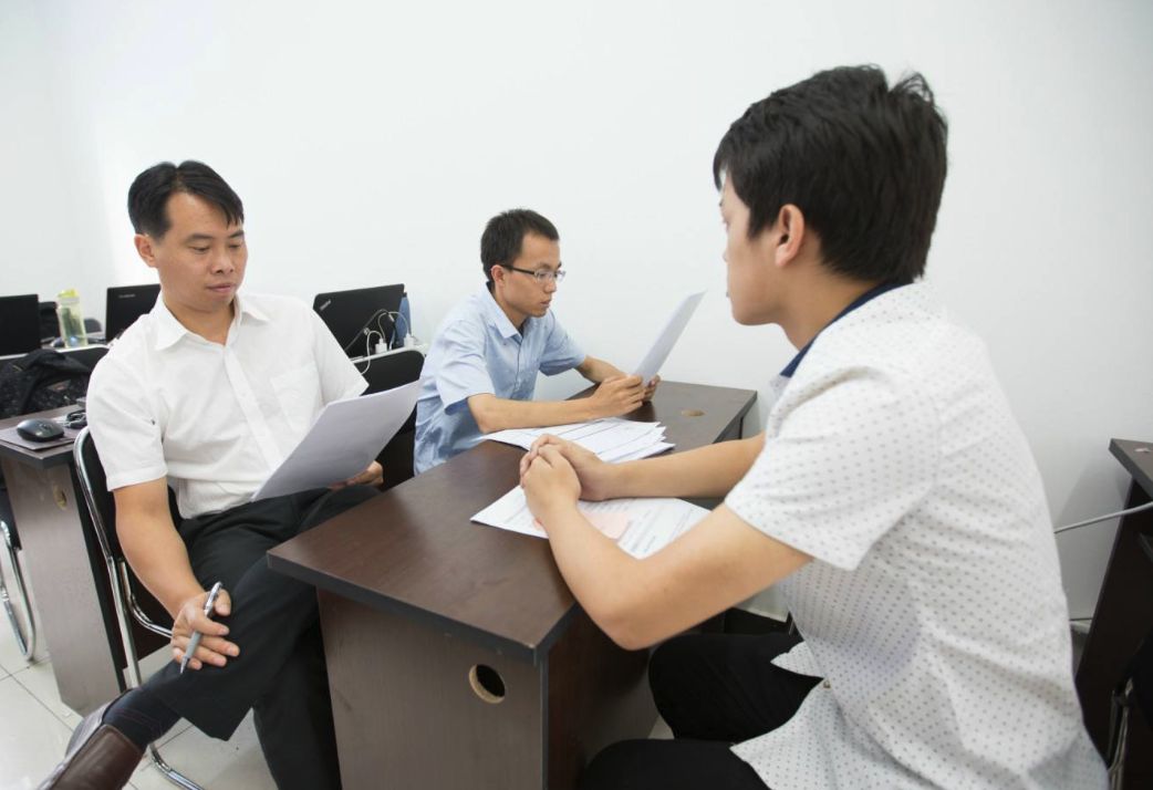 中专学计算机平面设计专业前景好,中专计算机平面设计专业就业前景