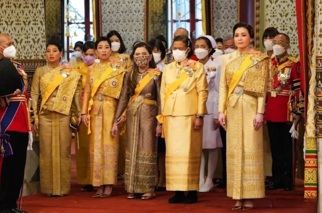 苏提达穿着华丽,苏提达秀高清图片