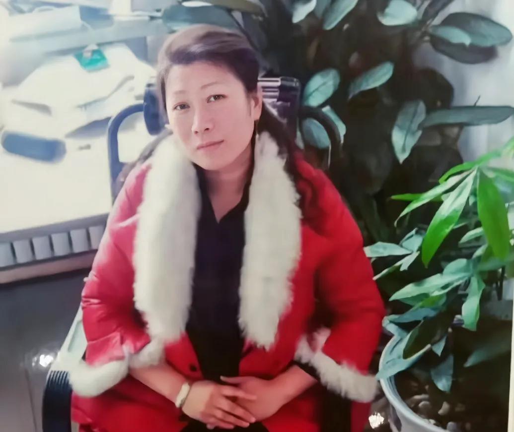 踩着爆竹红，开启春天