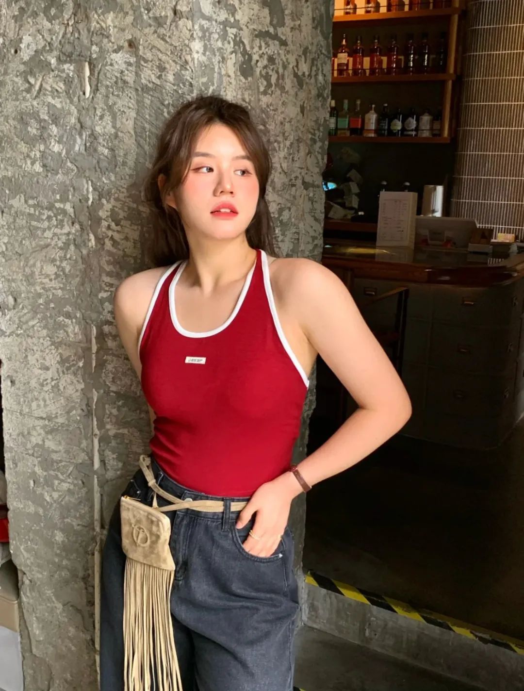 这个夏天一定要穿小吊带,夏天就是要穿上好看的小吊带