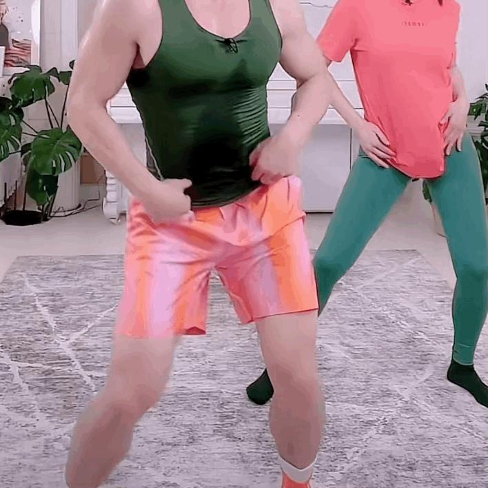 刘畊宏毽子操有效果吗,刘畊宏的毽子操锻炼的部位