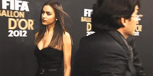 两大球王讨论梅西,两大球王聊梅西