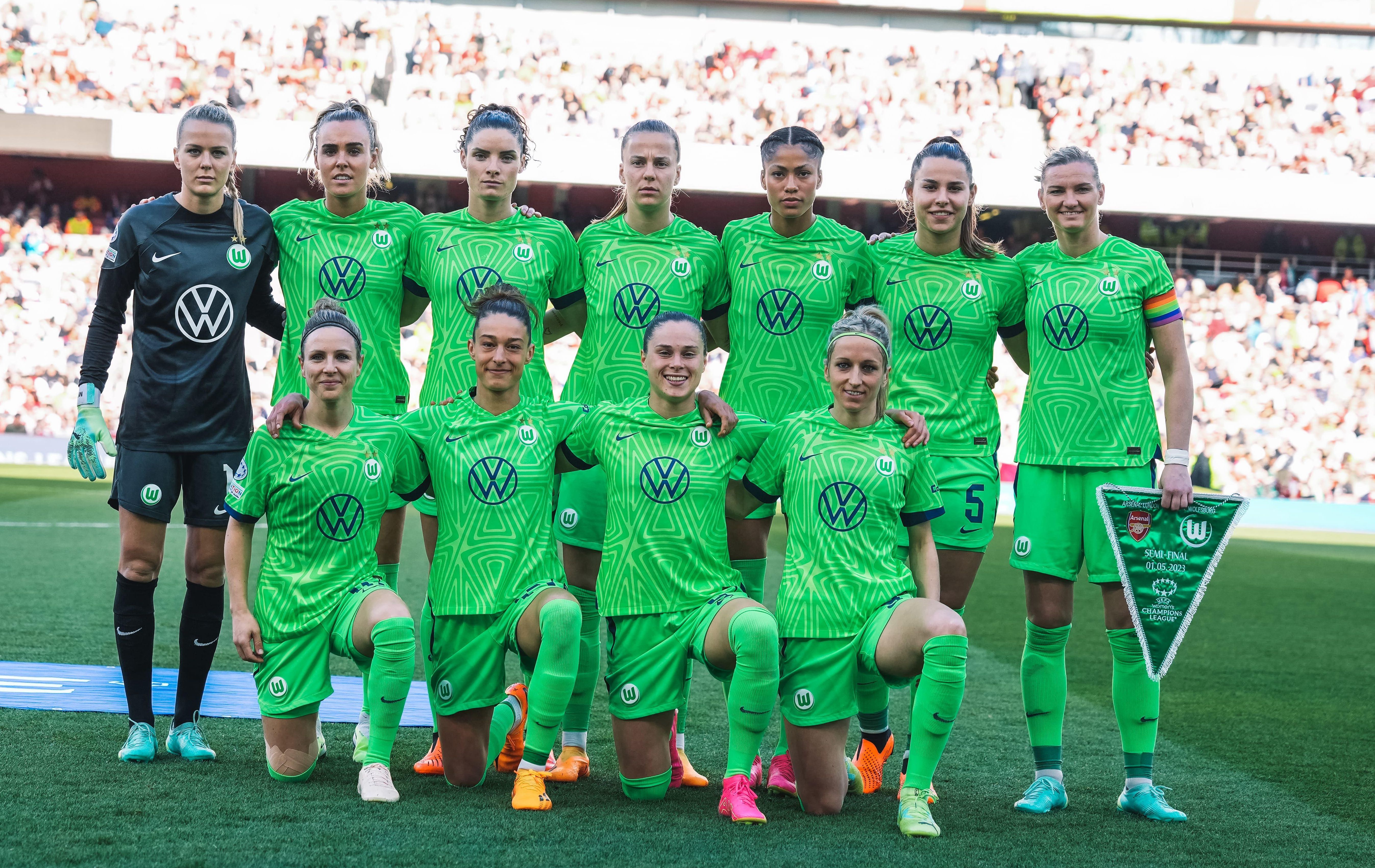 0-2足球逆转,0-0到2-1欧冠3冠王双线爆发