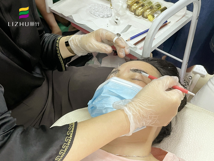 纹眉有什么办法结痂不严重吗,纹眉技巧半永久