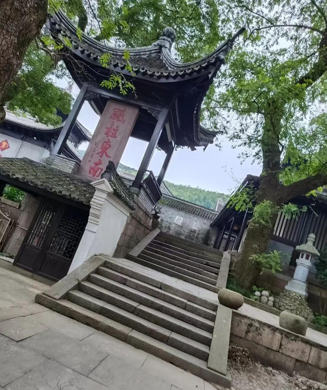 90后欠债父母还债,母亲欠债十几万