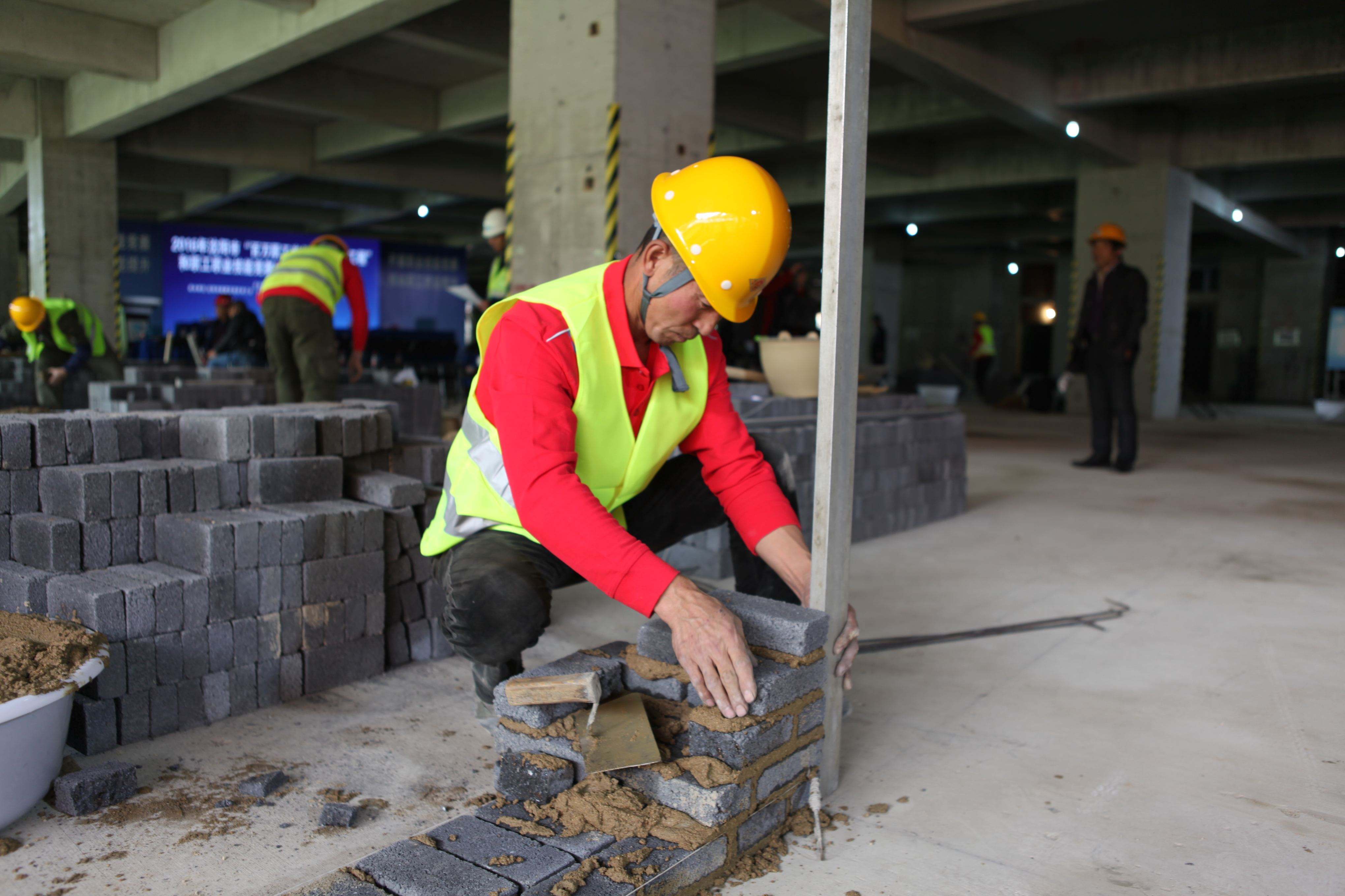 五金店倒闭剩下的货怎么处理,五金店倒闭多的地方还能开吗