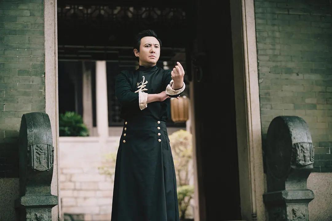 沈腾百亿票房电影全集在线观看,沈腾新电影超能一家人票房