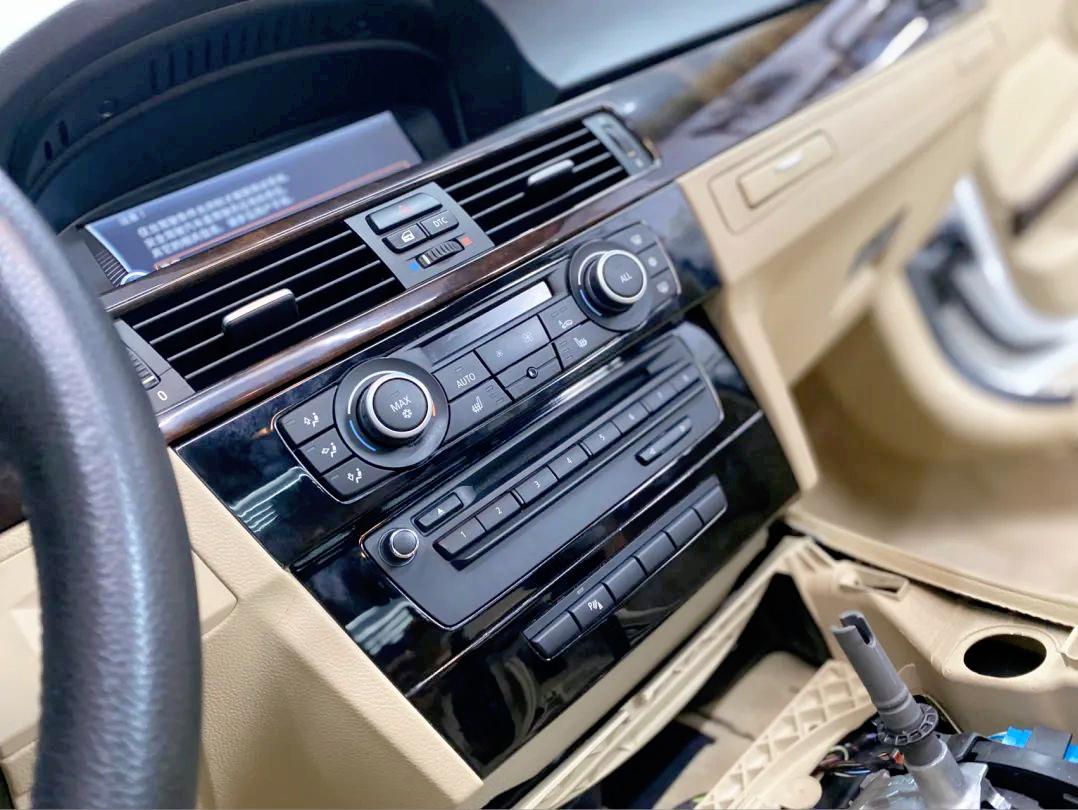 破烂不堪的废旧车变成新车的视频,宝马e90325i