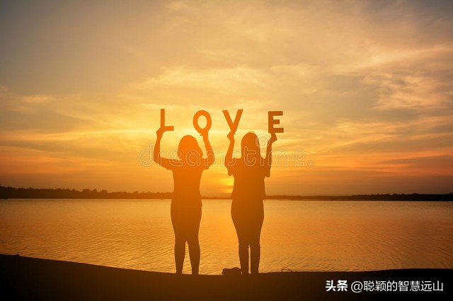 这三句情话最容易打动中年女人,中年女人爱听的撩人情话