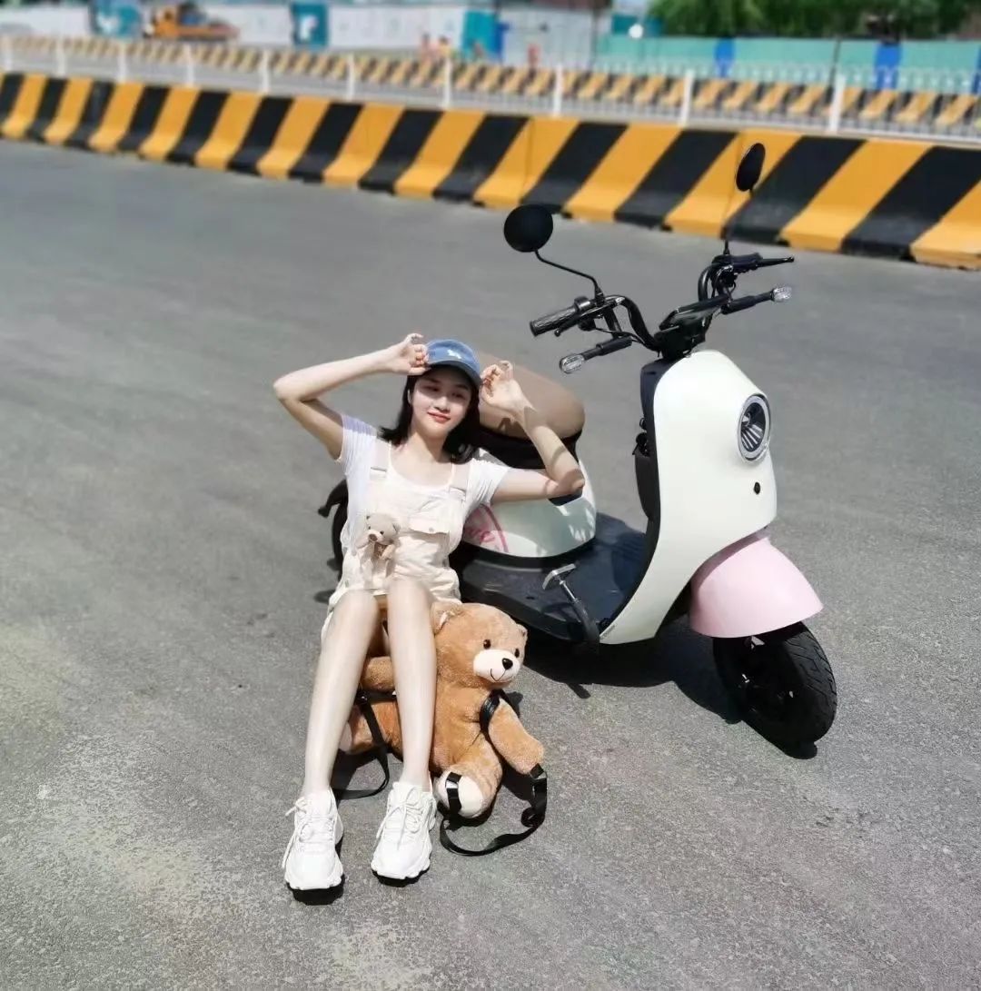 爱玛露娜q3最新款,爱玛电动三轮车露娜q3带雨棚