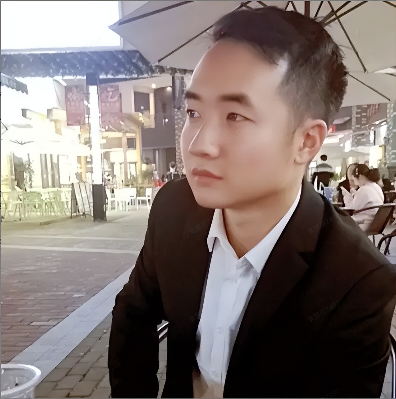 我，广东梅州人，大学毕业返乡帮父母卖水果，5年年销量200万斤